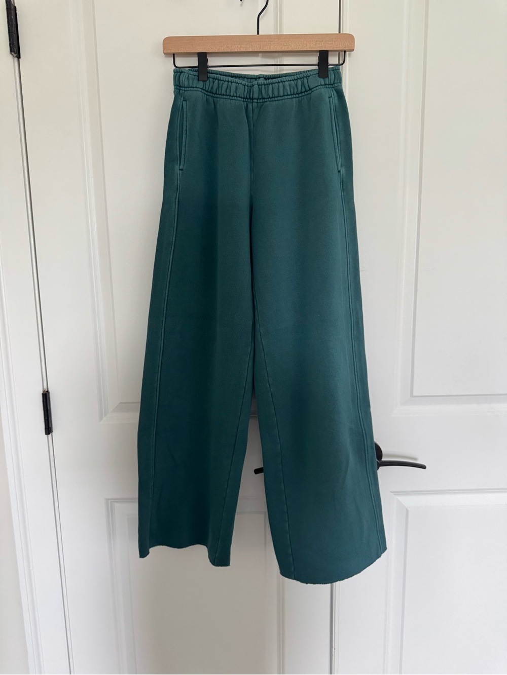 aerie teal sweatpants- raw hem